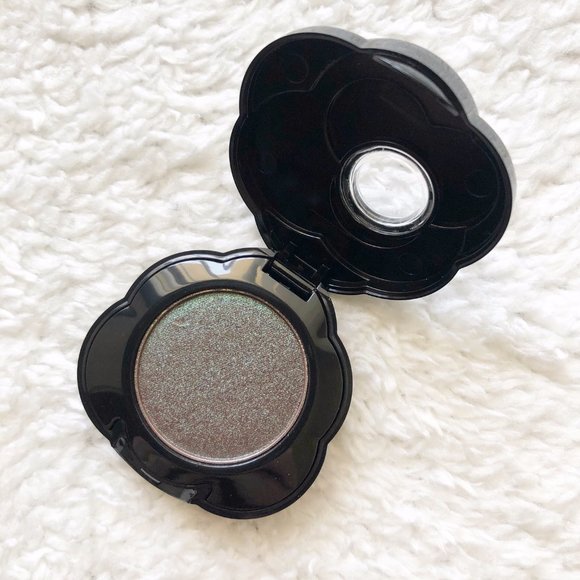 Too Faced Other - 🌺   Petals to the Metal Eyeshadow